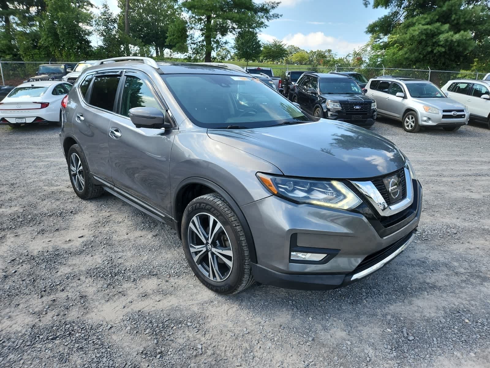 Thumbnail: 2017 Nissan Rogue - 7