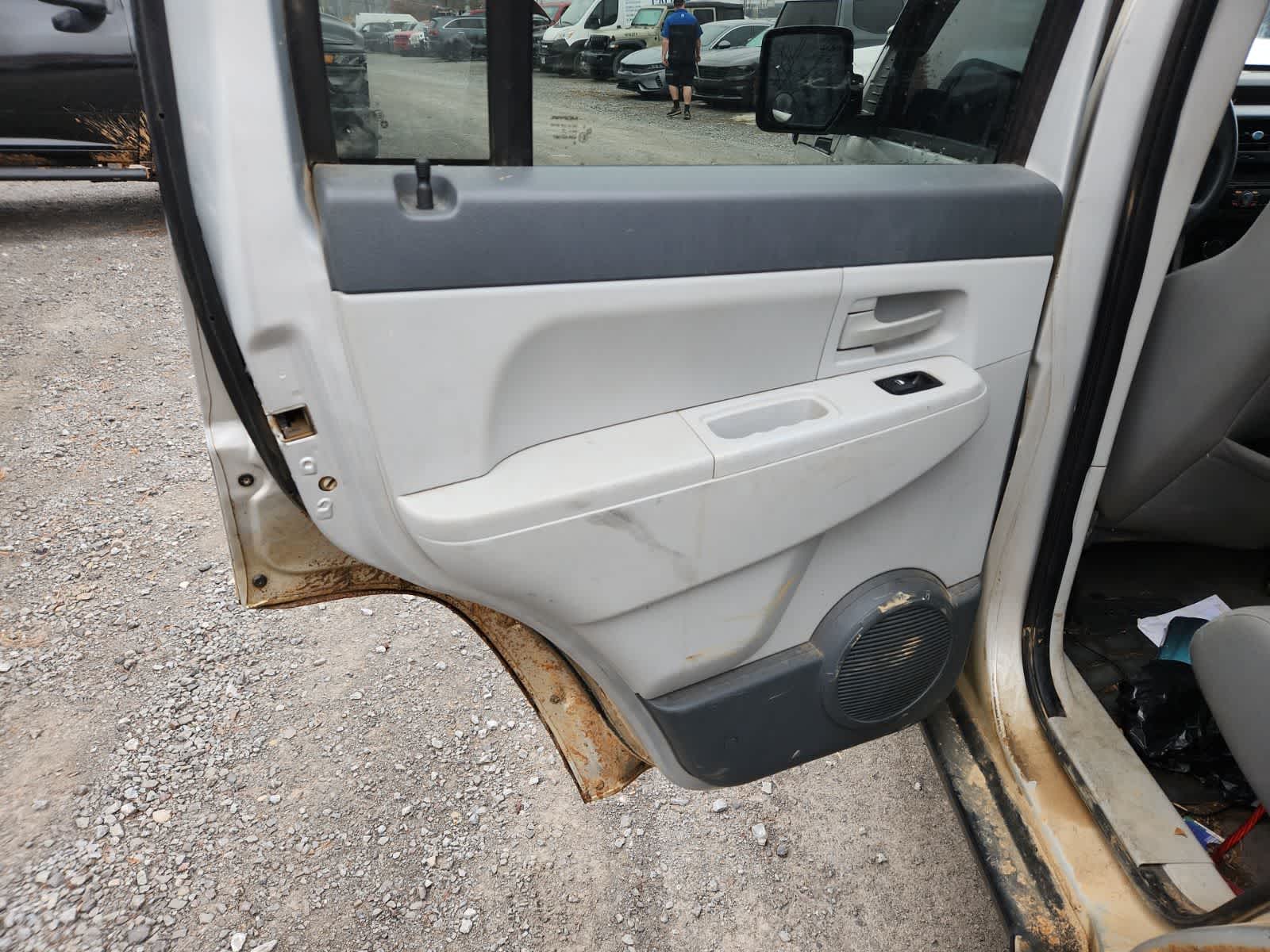 Thumbnail: 2008 Jeep Liberty - 25