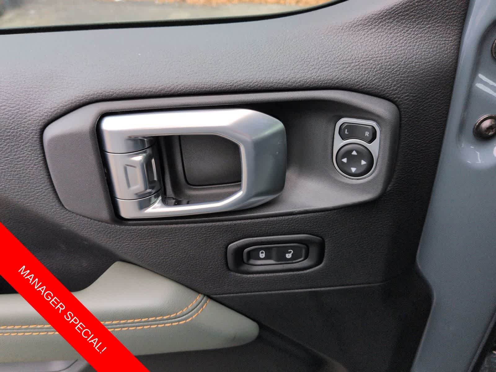 Thumbnail: 2026 Jeep Gladiator - 16