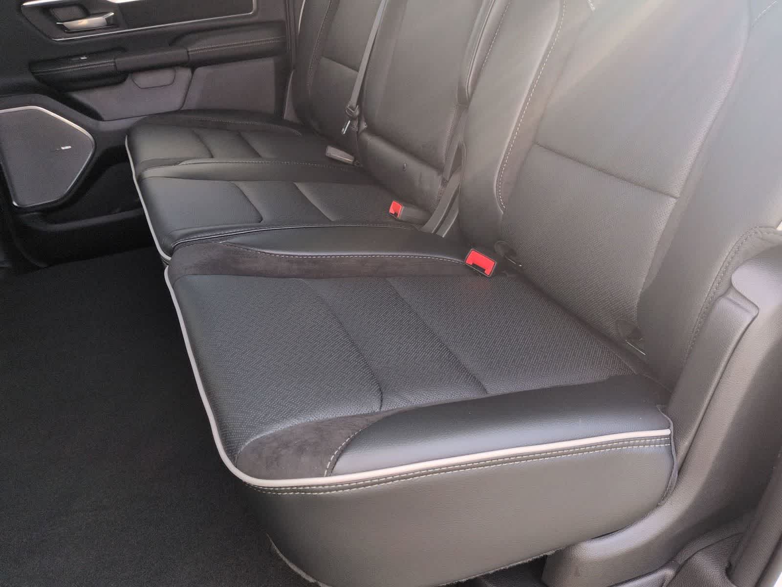 Thumbnail: 2026 RAM 1500 - 18