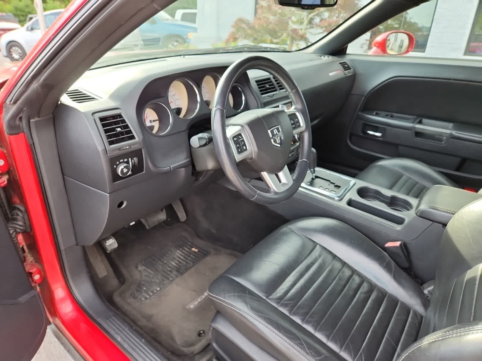 Thumbnail: 2012 Dodge Challenger - 13