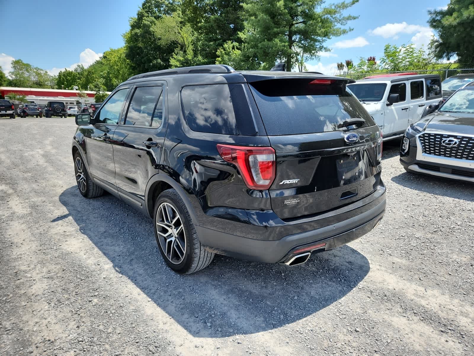 Thumbnail: 2016 Ford Explorer - 3