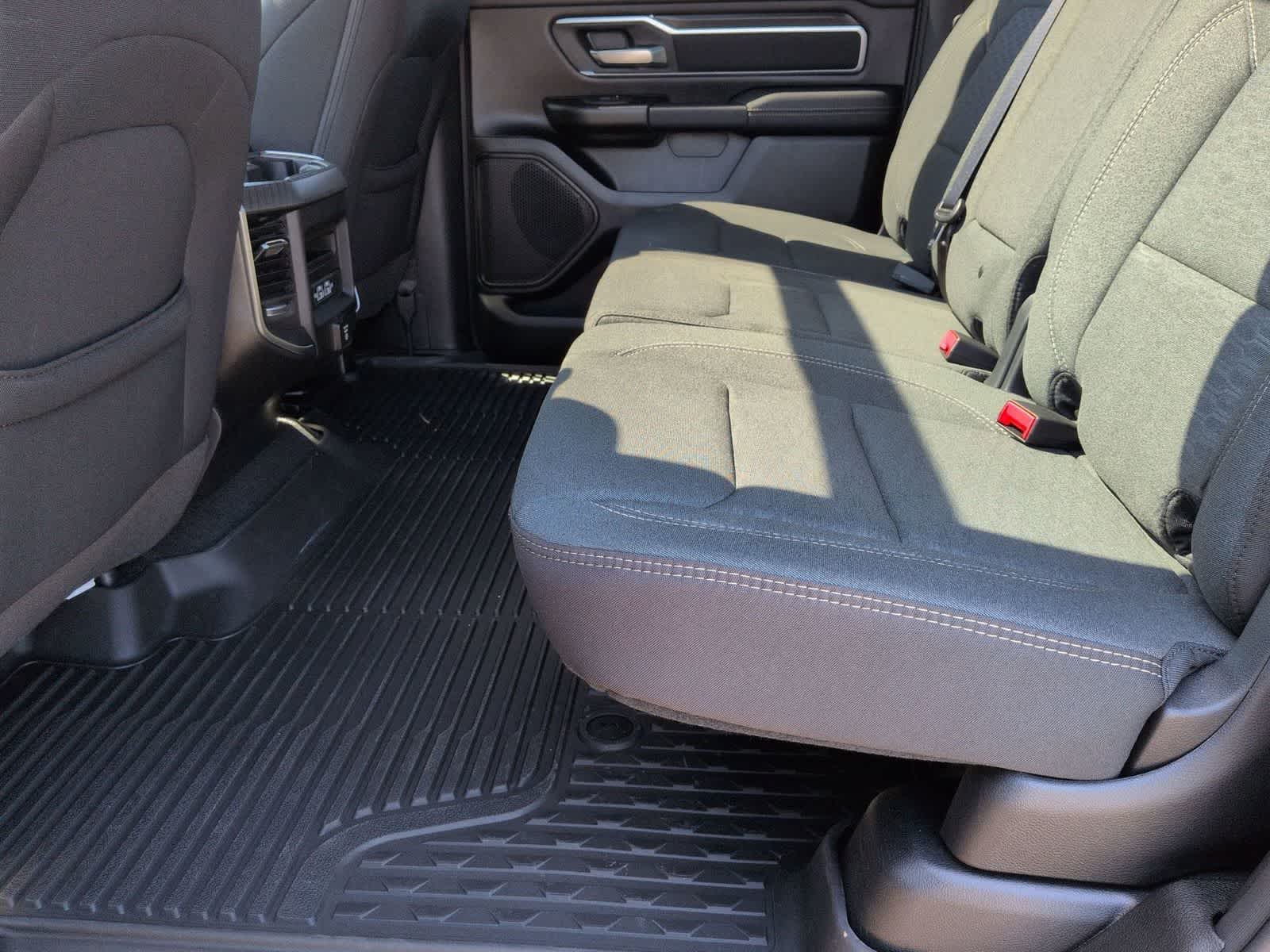 Thumbnail: 2026 RAM 1500 - 19