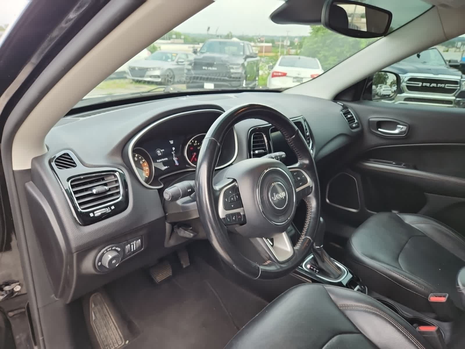 Thumbnail: 2020 Jeep Compass - 13