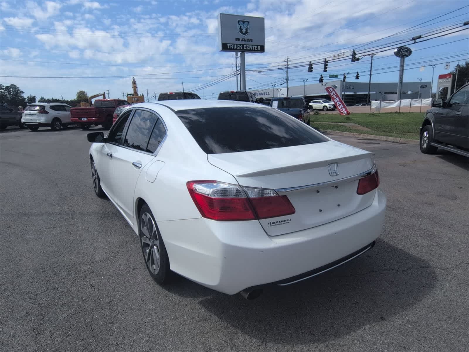 Thumbnail: 2015 Honda Accord - 6