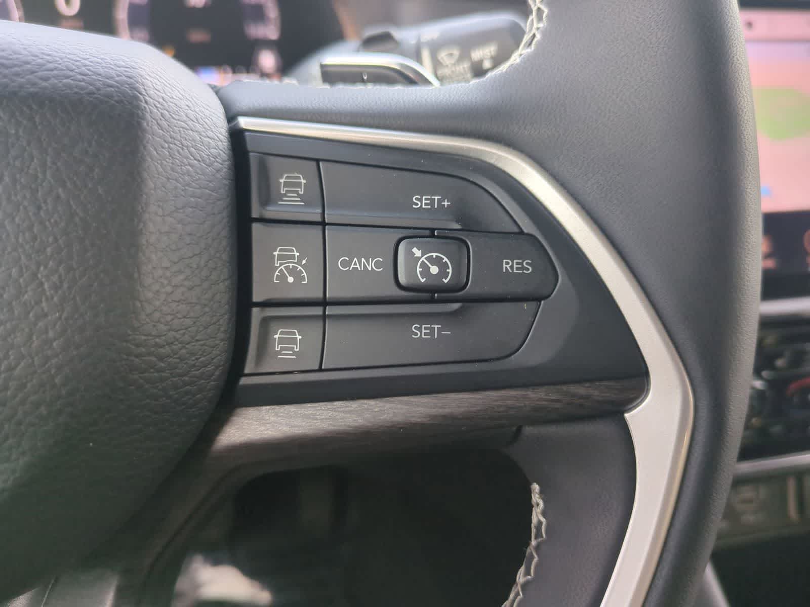 Thumbnail: 2023 Jeep Grand Cherokee - 26