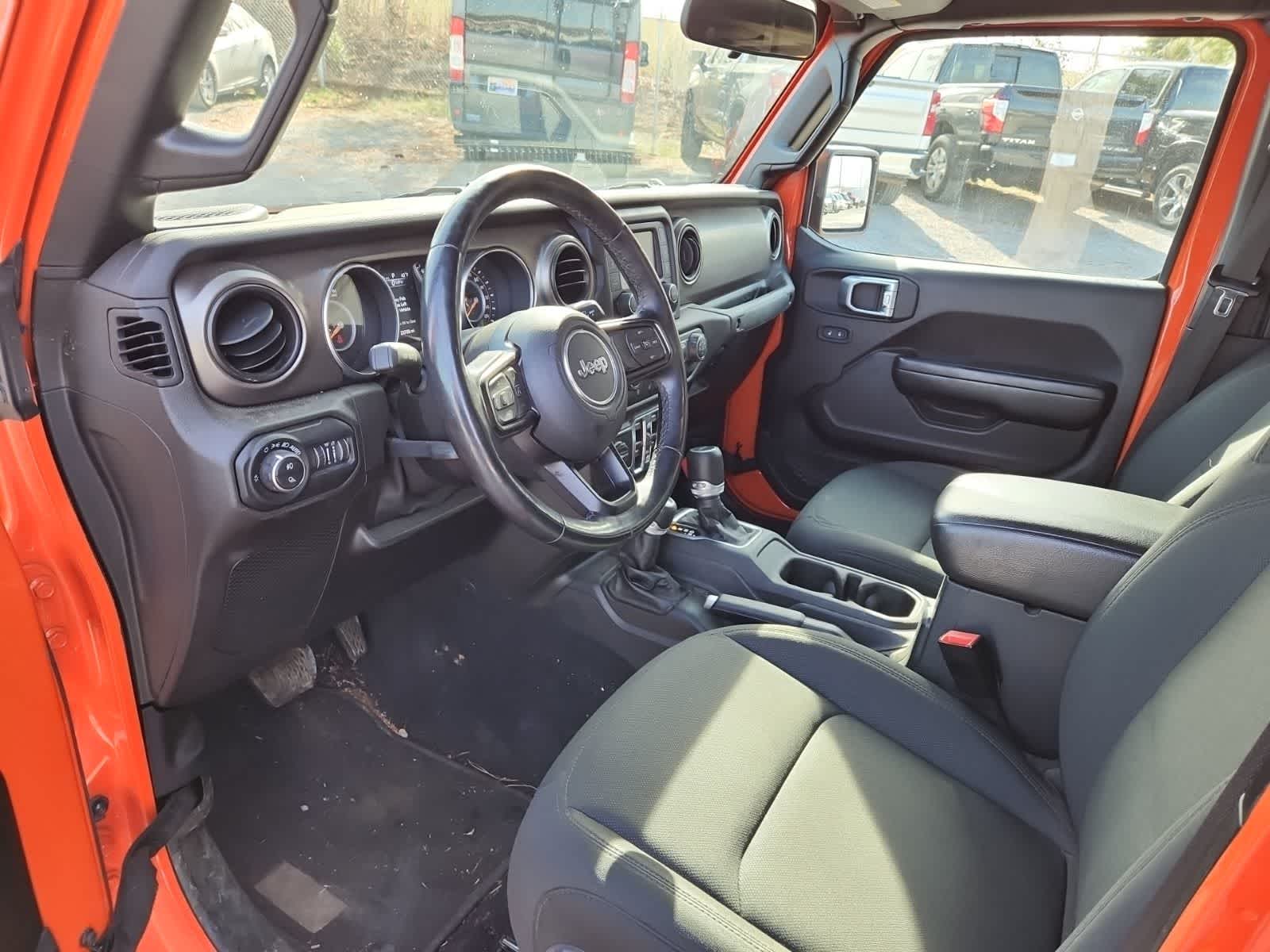 Thumbnail: 2020 Jeep Gladiator - 14