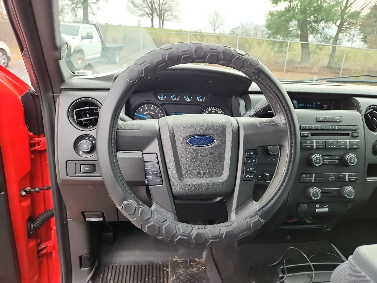 Thumbnail: 2014 Ford F-150 - 13