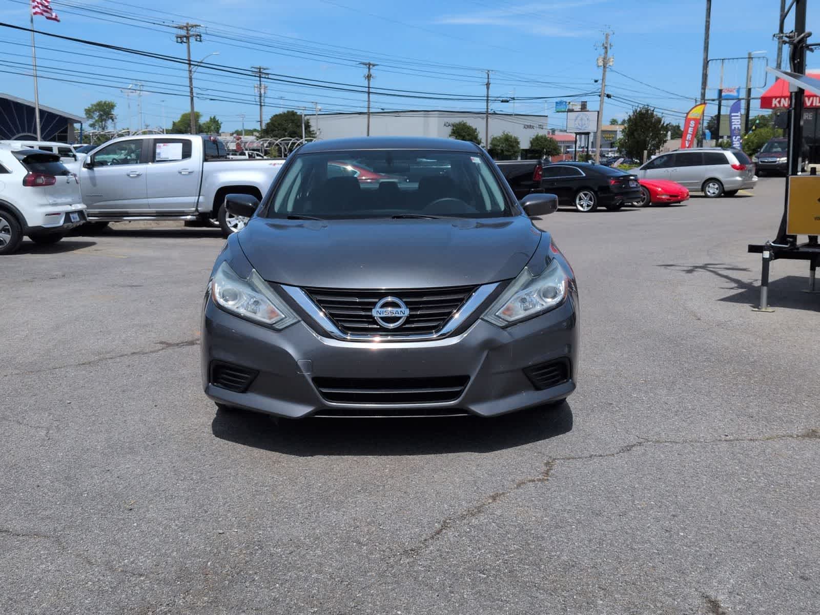 Thumbnail: 2016 Nissan Altima - 3