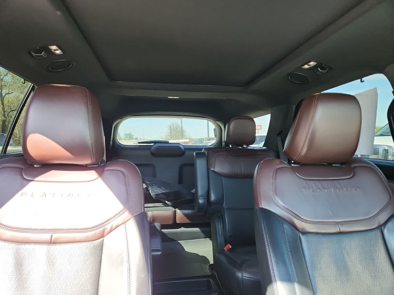 Thumbnail: 2020 Ford Explorer - 19