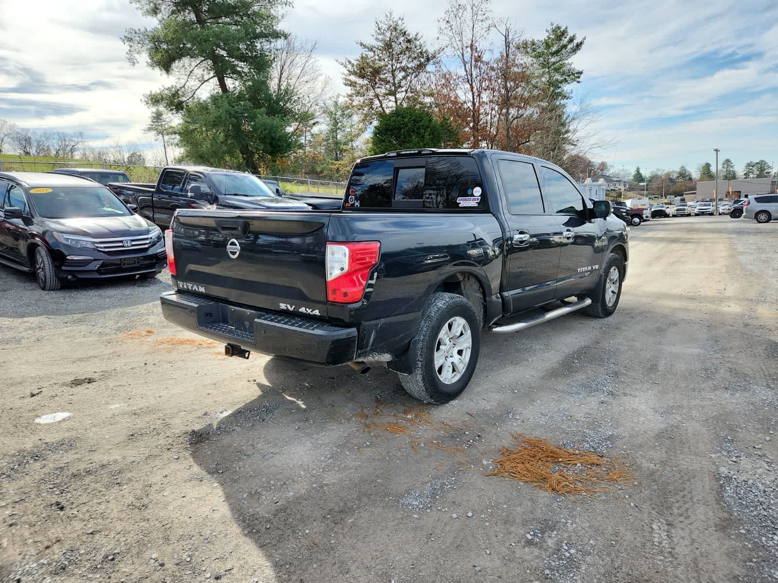 Thumbnail: 2019 Nissan Titan - 5