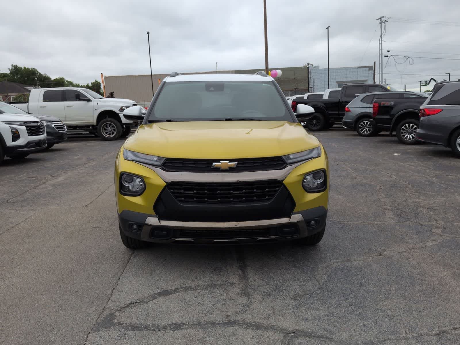 Thumbnail: 2023 Chevrolet TrailBlazer - 3