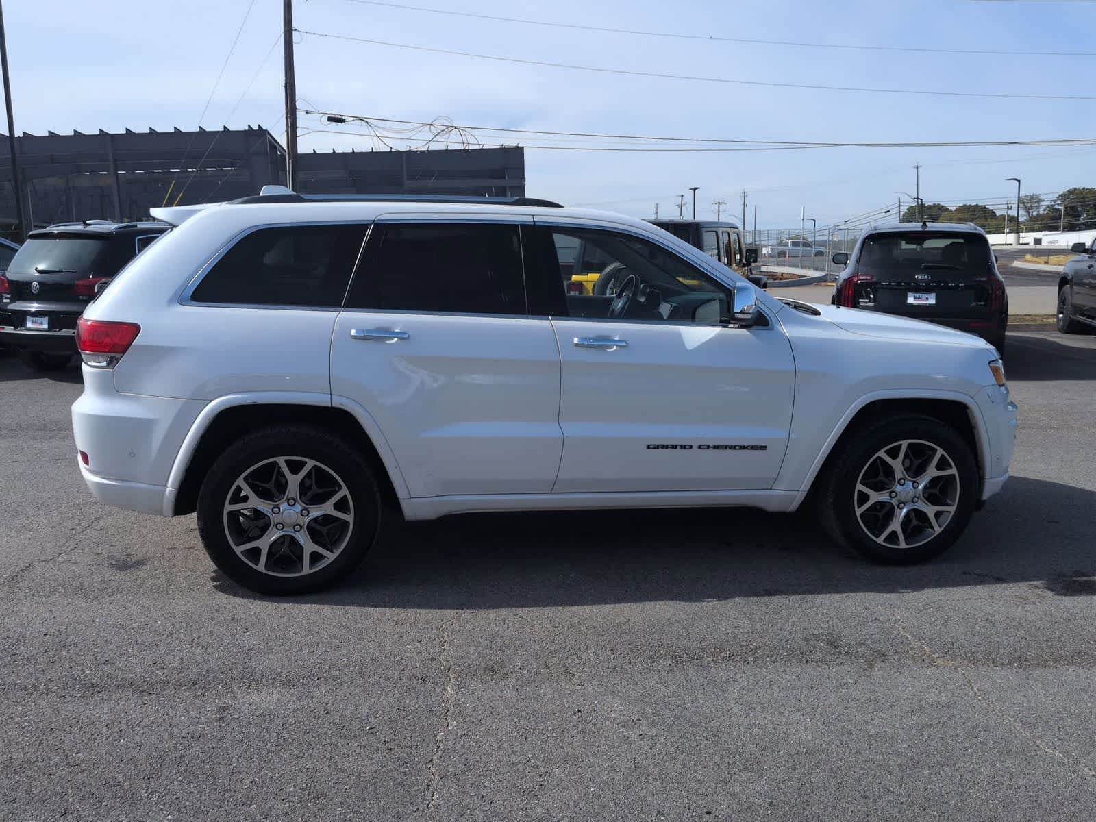 Thumbnail: 2019 Jeep Grand Cherokee - 9