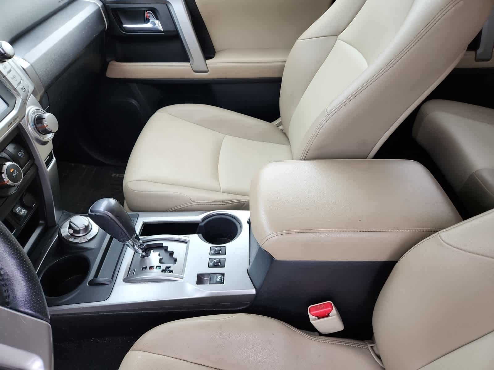 2016 Toyota 4Runner SR5 11