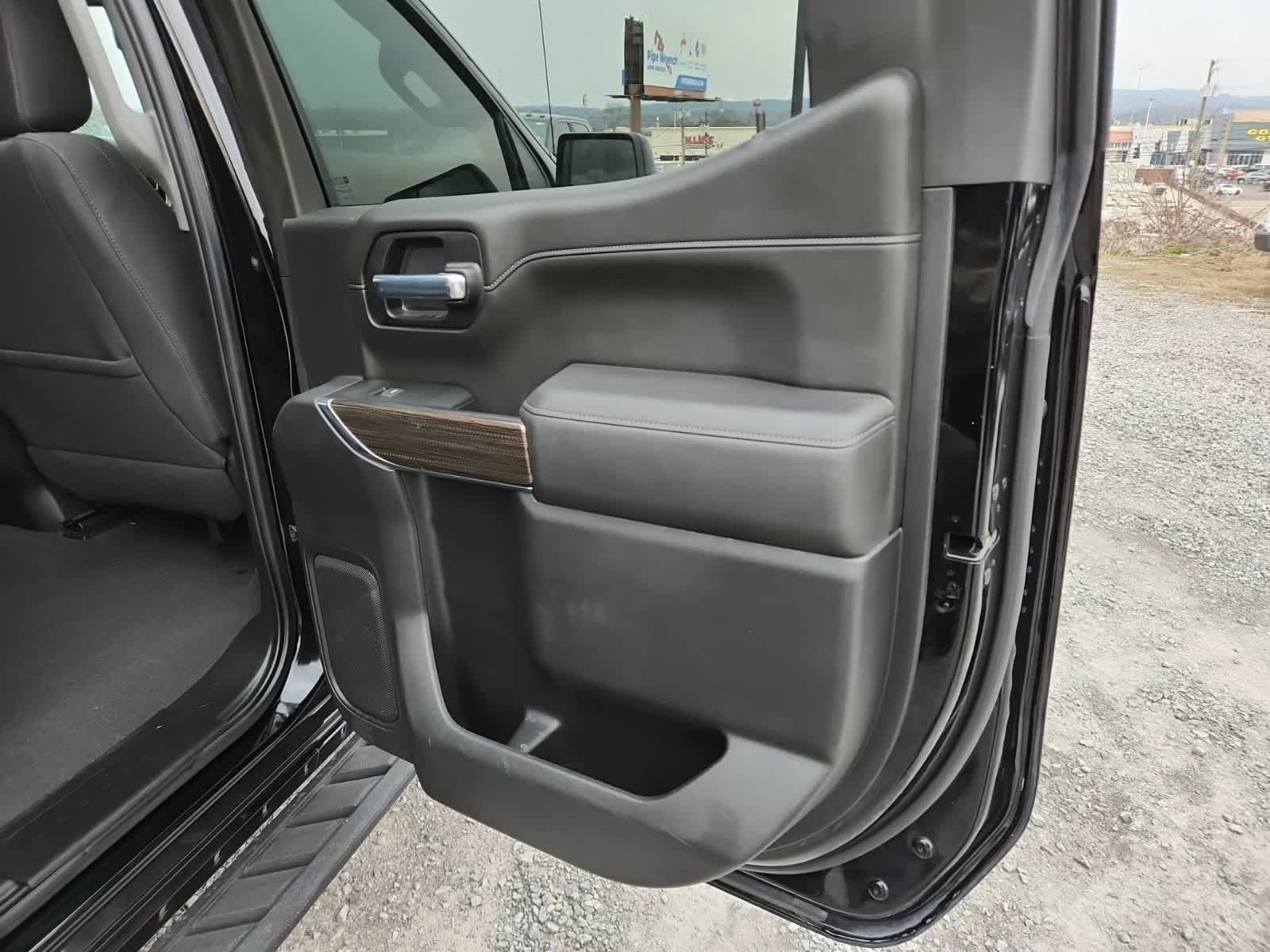 Thumbnail: 2022 Chevrolet Silverado 1500 - 24