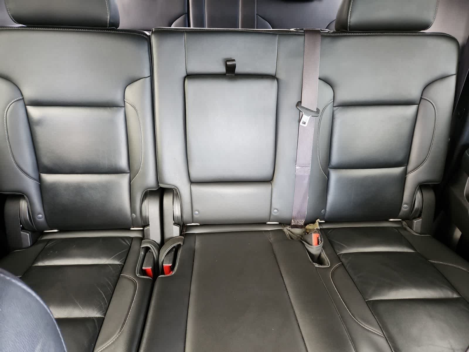 Thumbnail: 2015 Chevrolet Suburban - 20