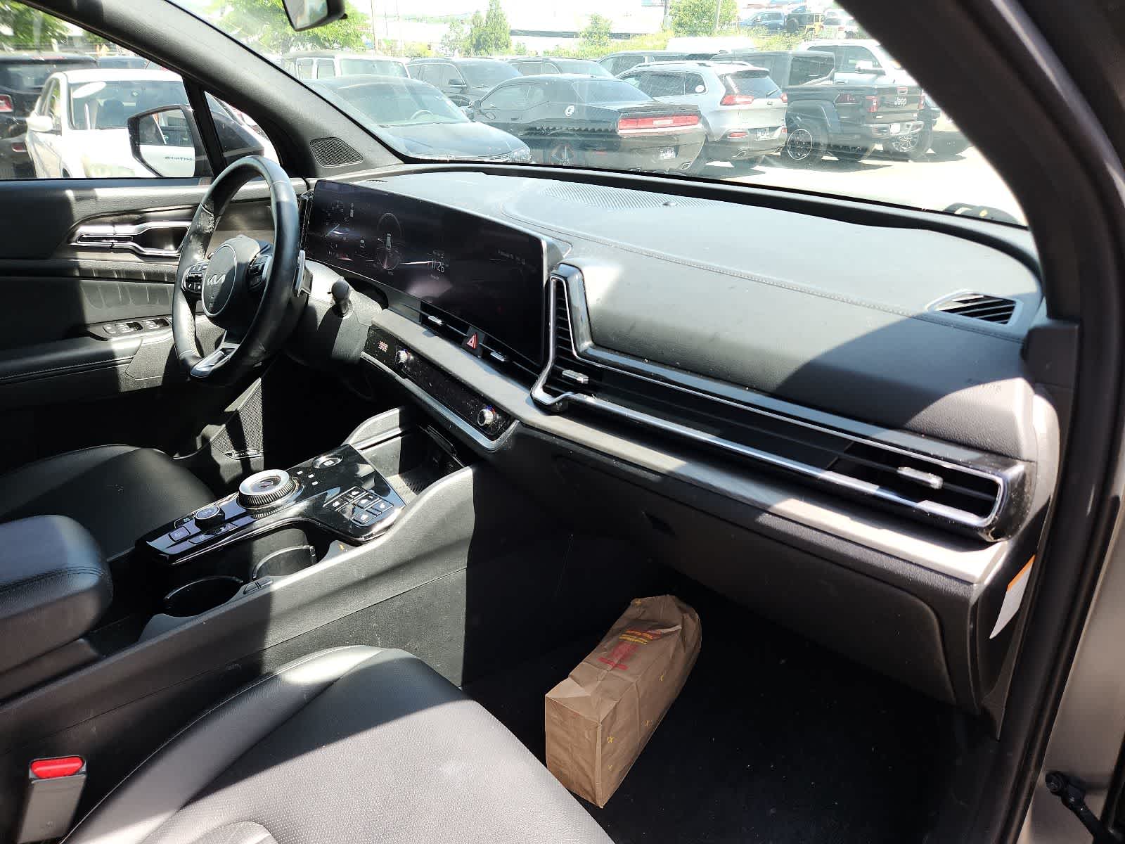 Thumbnail: 2023 Kia Sportage - 17