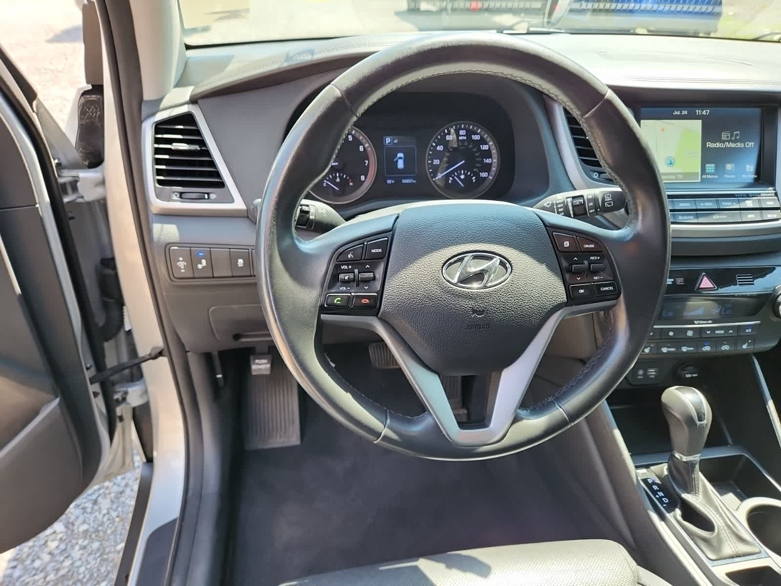 Thumbnail: 2017 Hyundai Tucson - 12