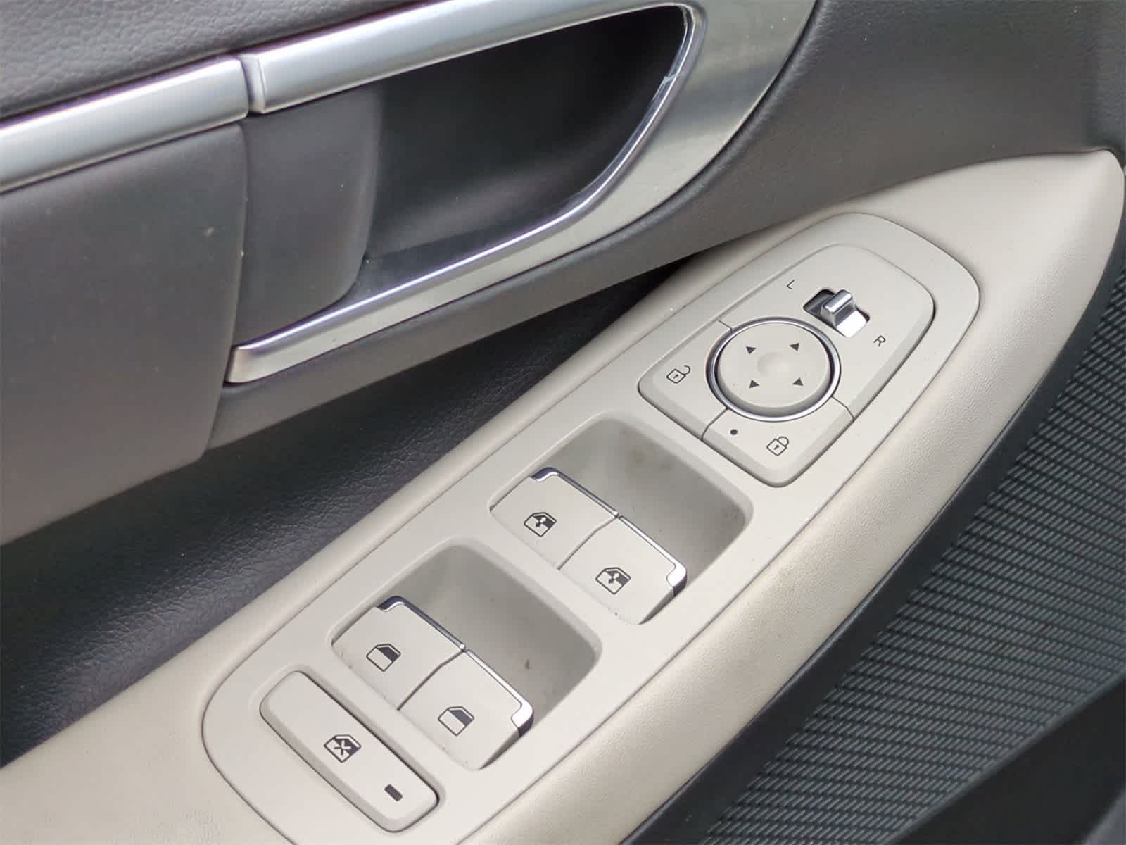 2022 Hyundai Sonata SEL 17