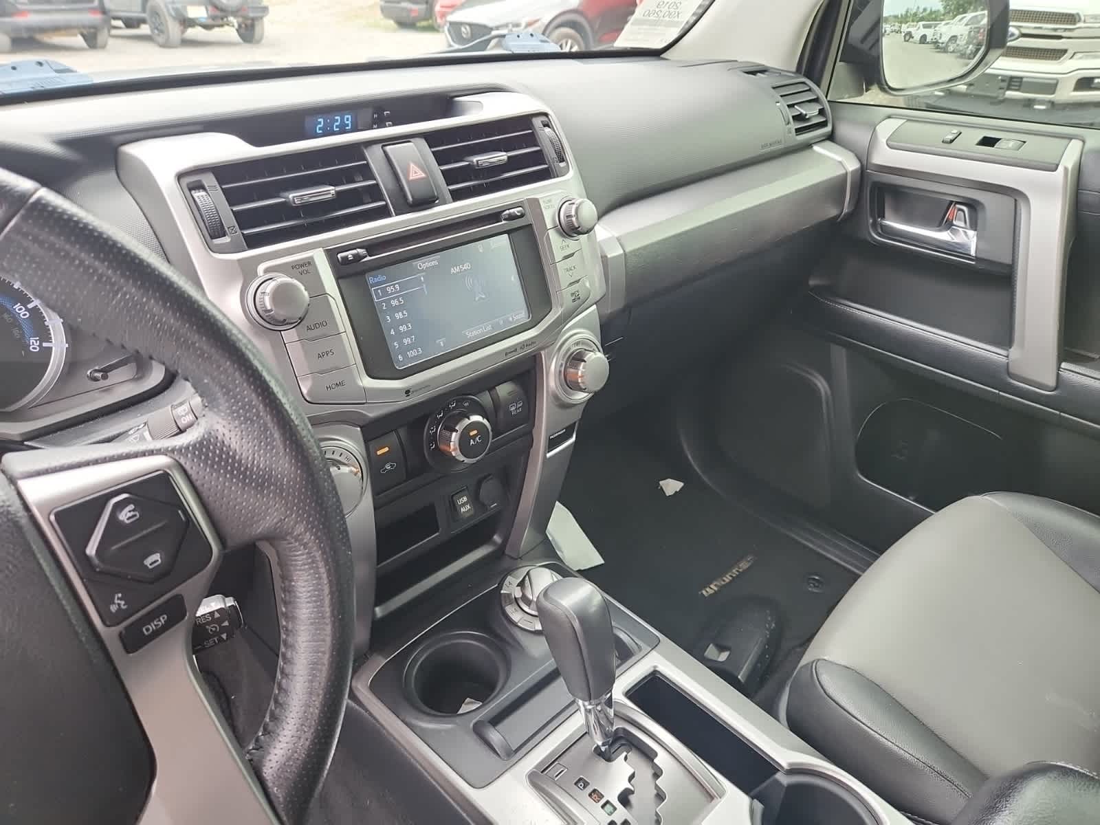 Thumbnail: 2019 Toyota 4Runner - 10