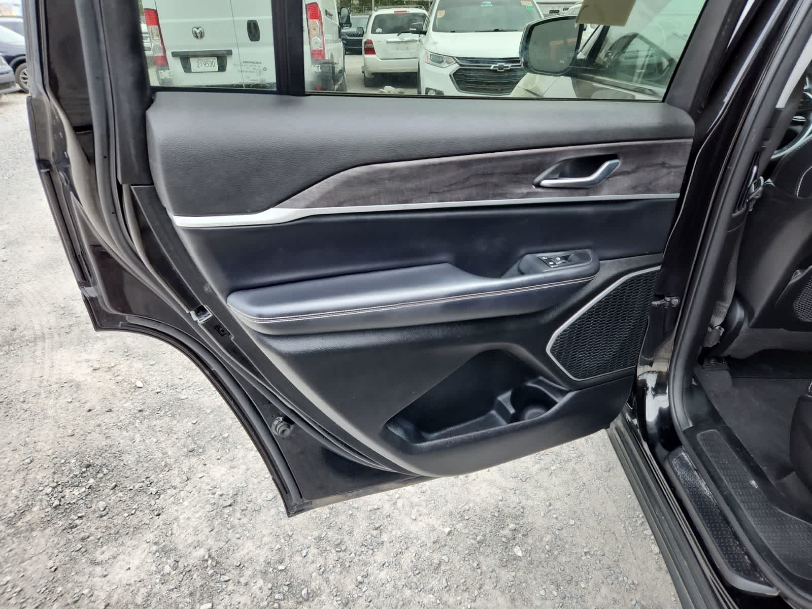 Thumbnail: 2021 Jeep Grand Cherokee L - 27