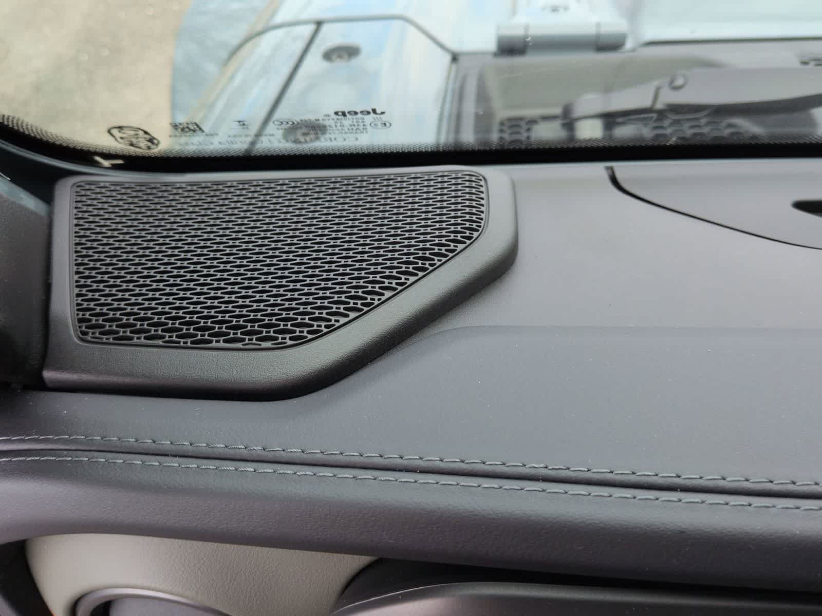 Thumbnail: 2026 Jeep Gladiator - 27