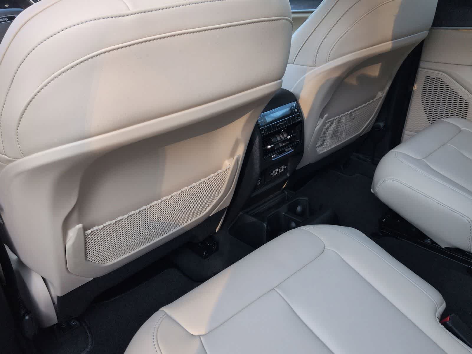 Thumbnail: 2025 Jeep Grand Cherokee L - 17