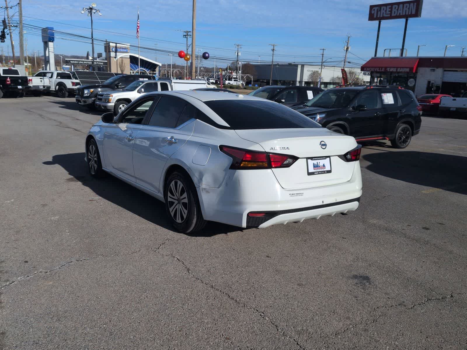 Thumbnail: 2020 Nissan Altima - 6