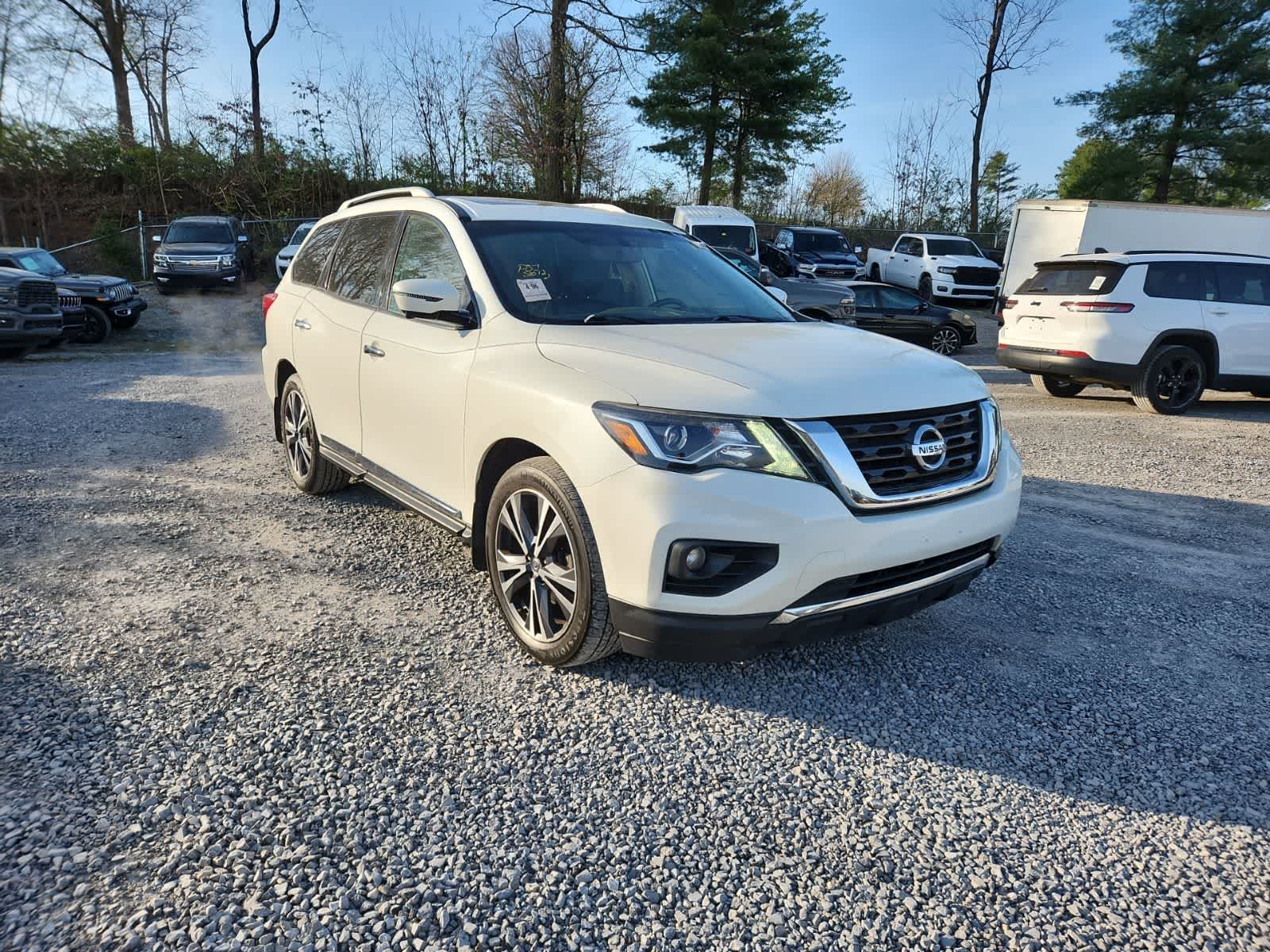 Thumbnail: 2019 Nissan Pathfinder - 7