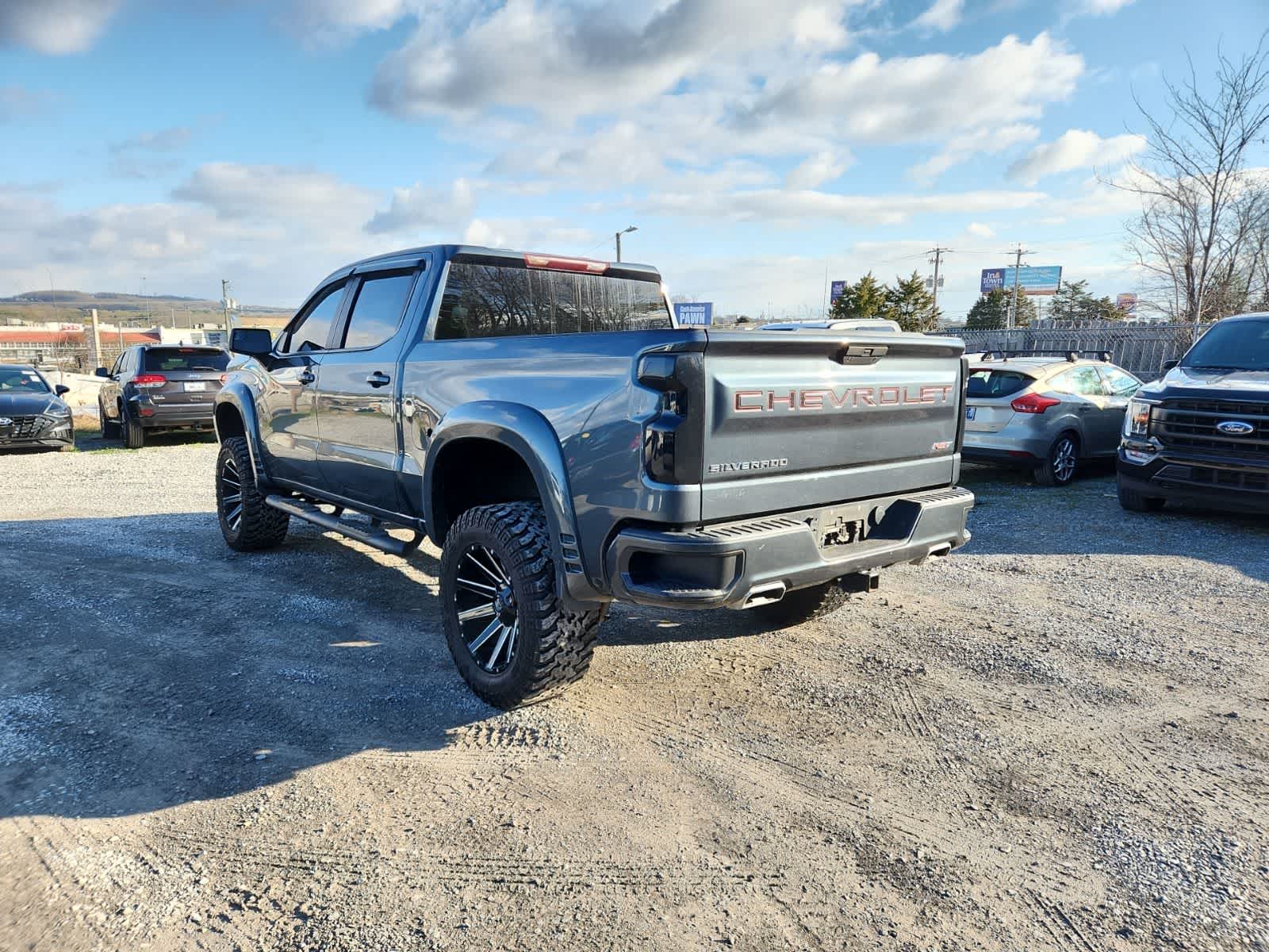 Thumbnail: 2021 Chevrolet Silverado 1500 - 3