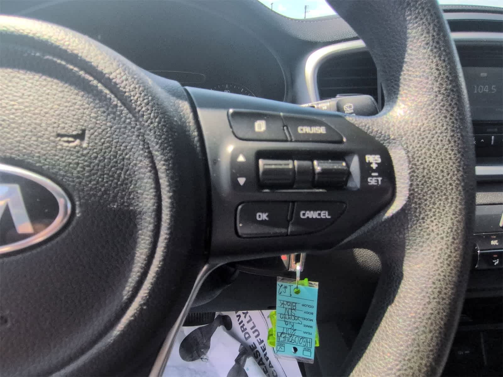 Thumbnail: 2017 Kia Sorento - 24