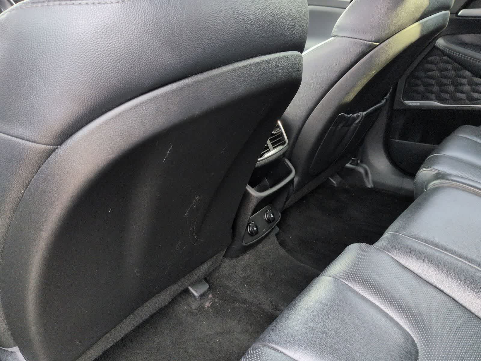 Thumbnail: 2020 Hyundai Santa Fe - 17