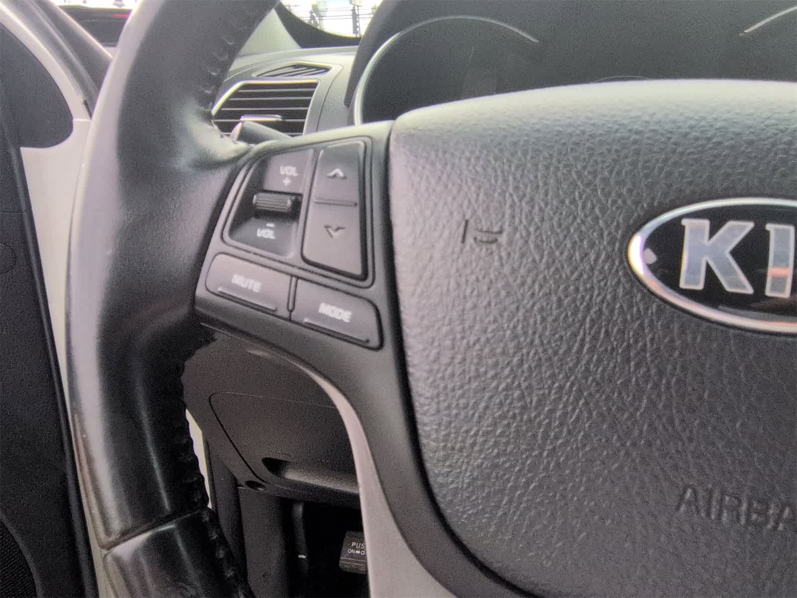 Thumbnail: 2014 Kia Sorento - 23
