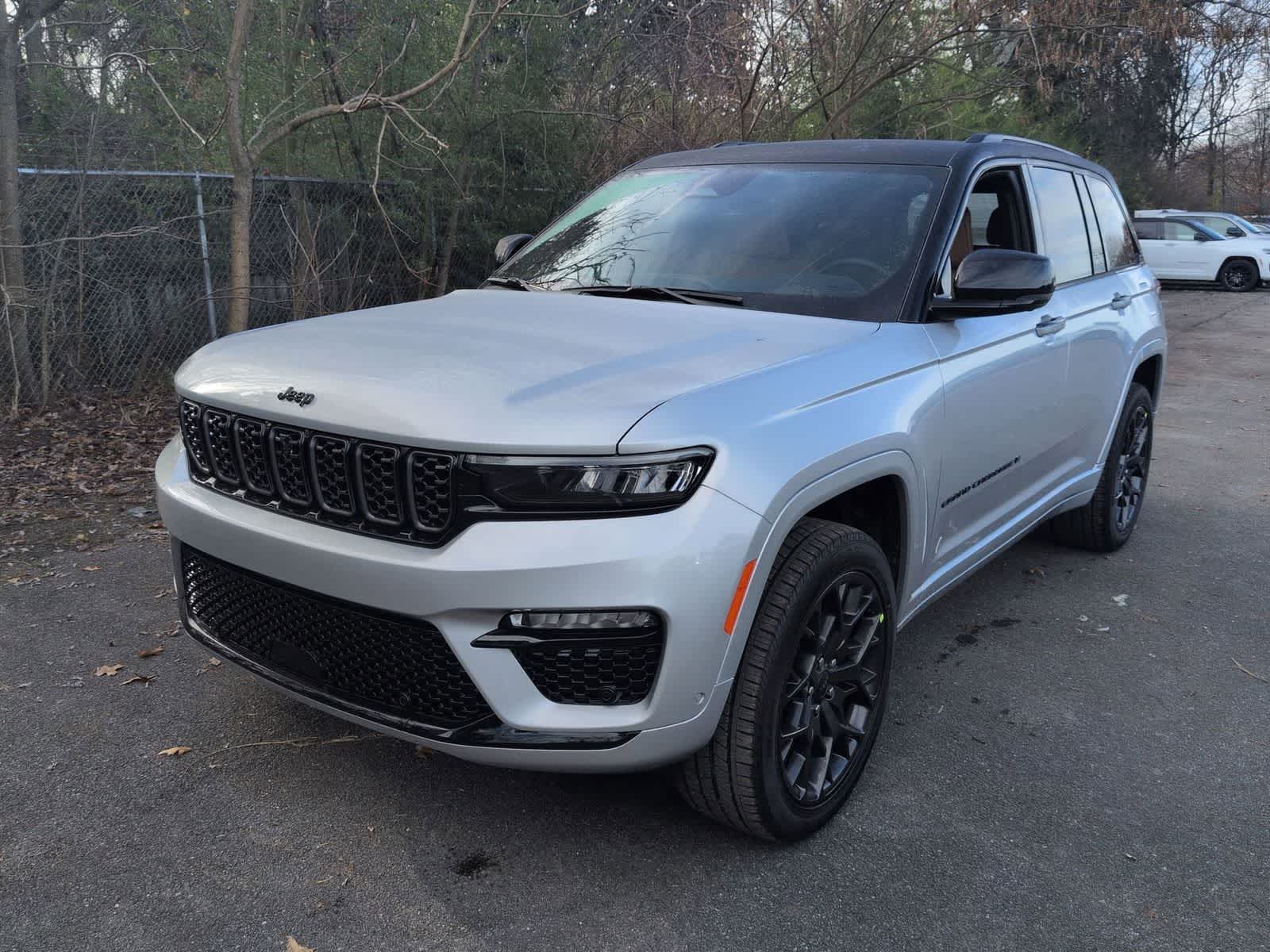 Thumbnail: 2025 Jeep Grand Cherokee - 4