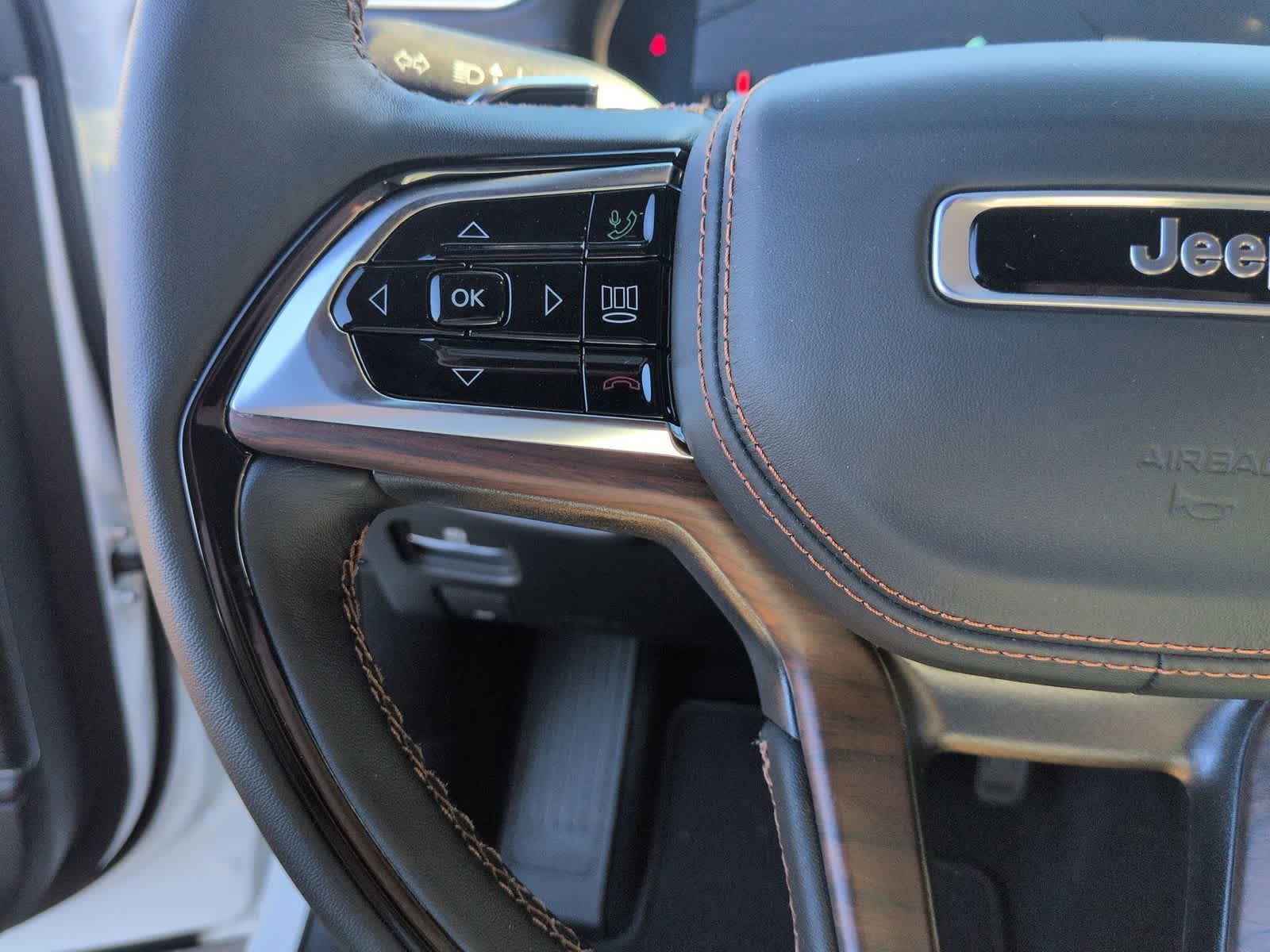 Thumbnail: 2025 Jeep Grand Cherokee - 22