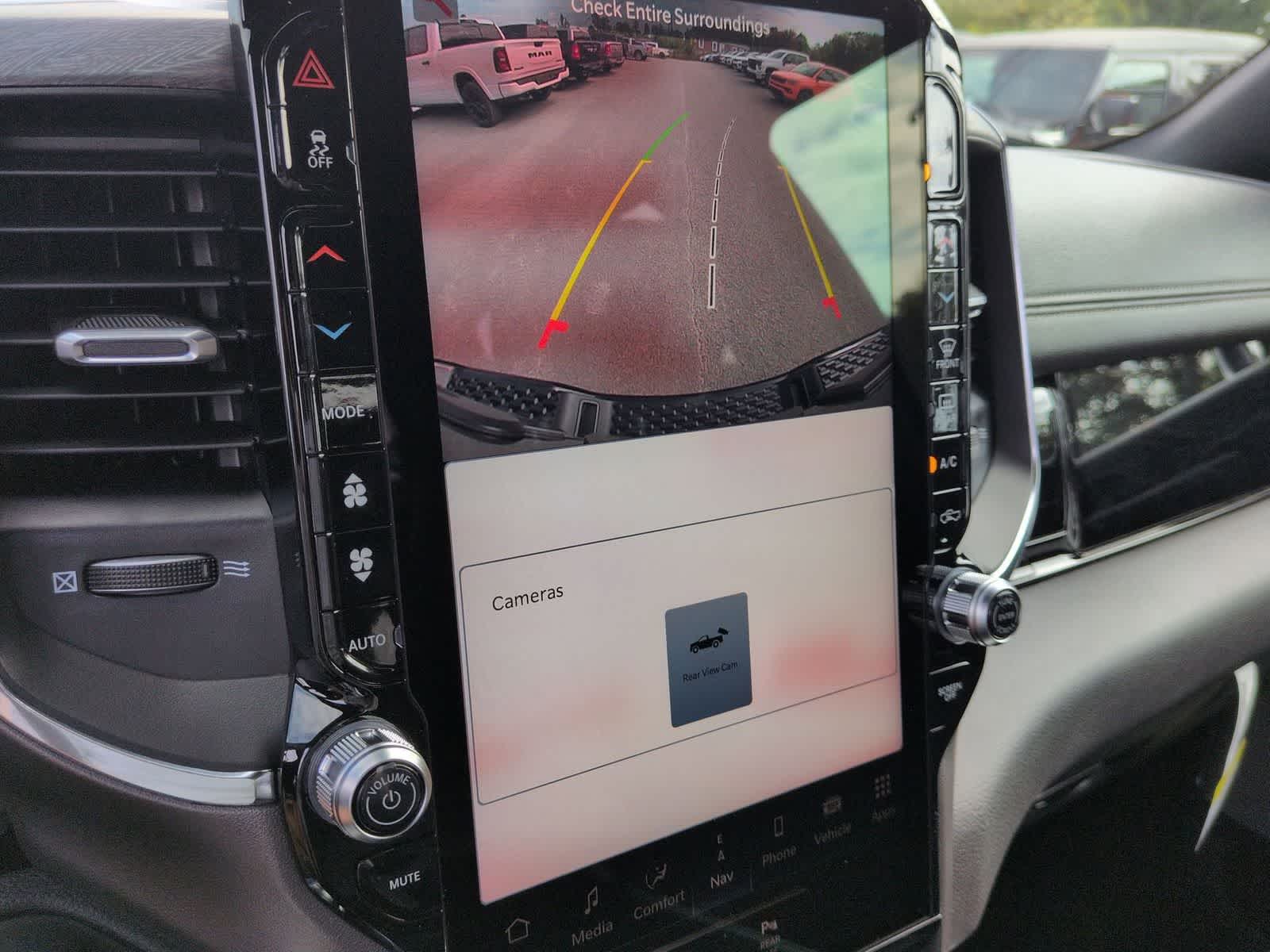 Thumbnail: 2026 RAM 1500 - 28