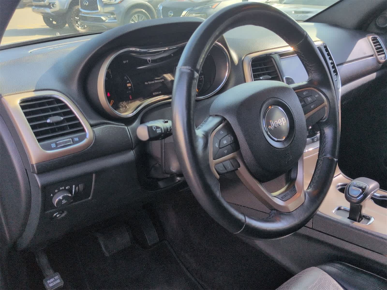 Thumbnail: 2015 Jeep Grand Cherokee - 10