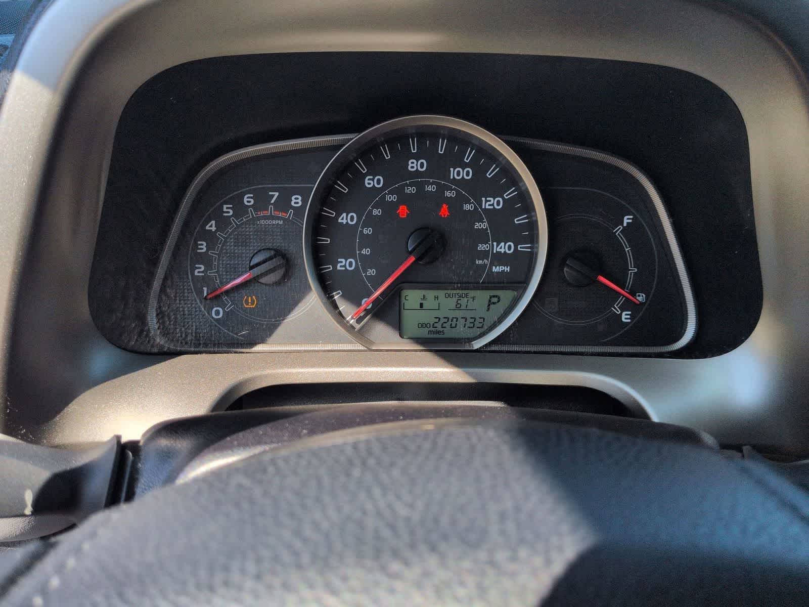 Thumbnail: 2015 Toyota RAV4 - 30