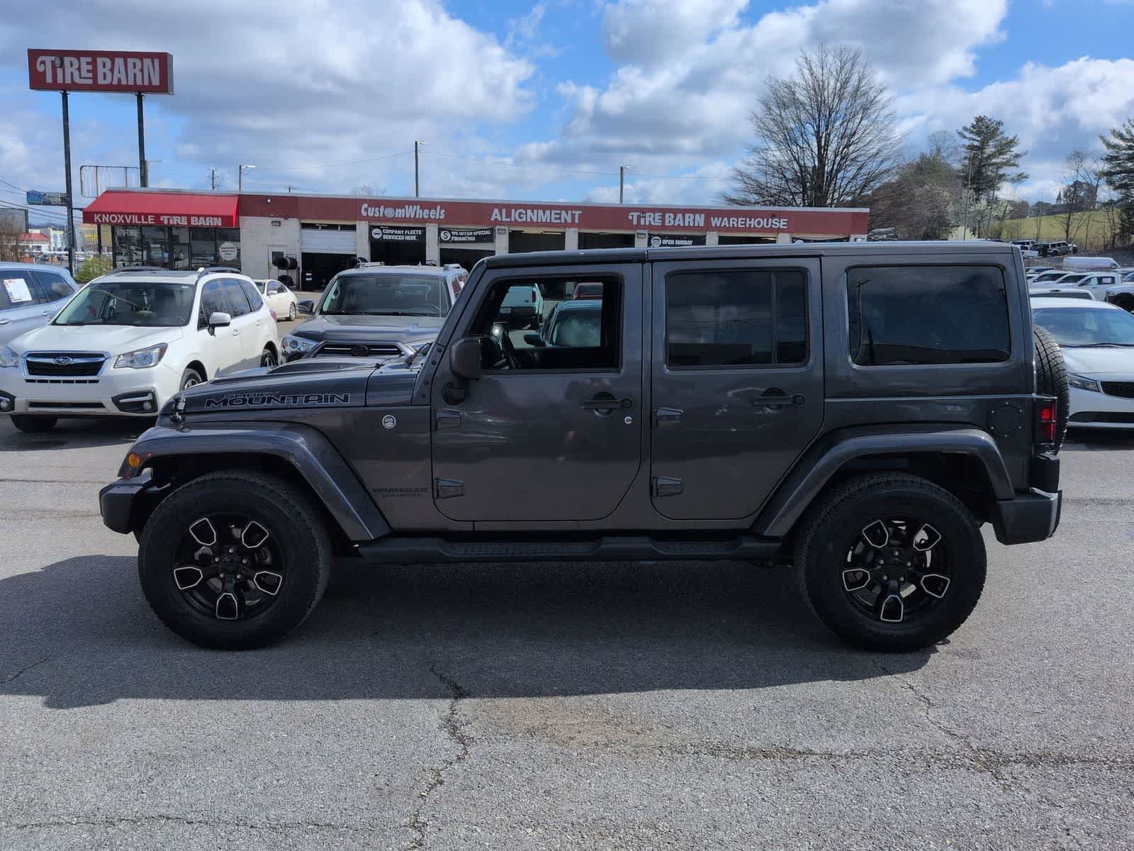 Thumbnail: 2017 Jeep Wrangler - 5