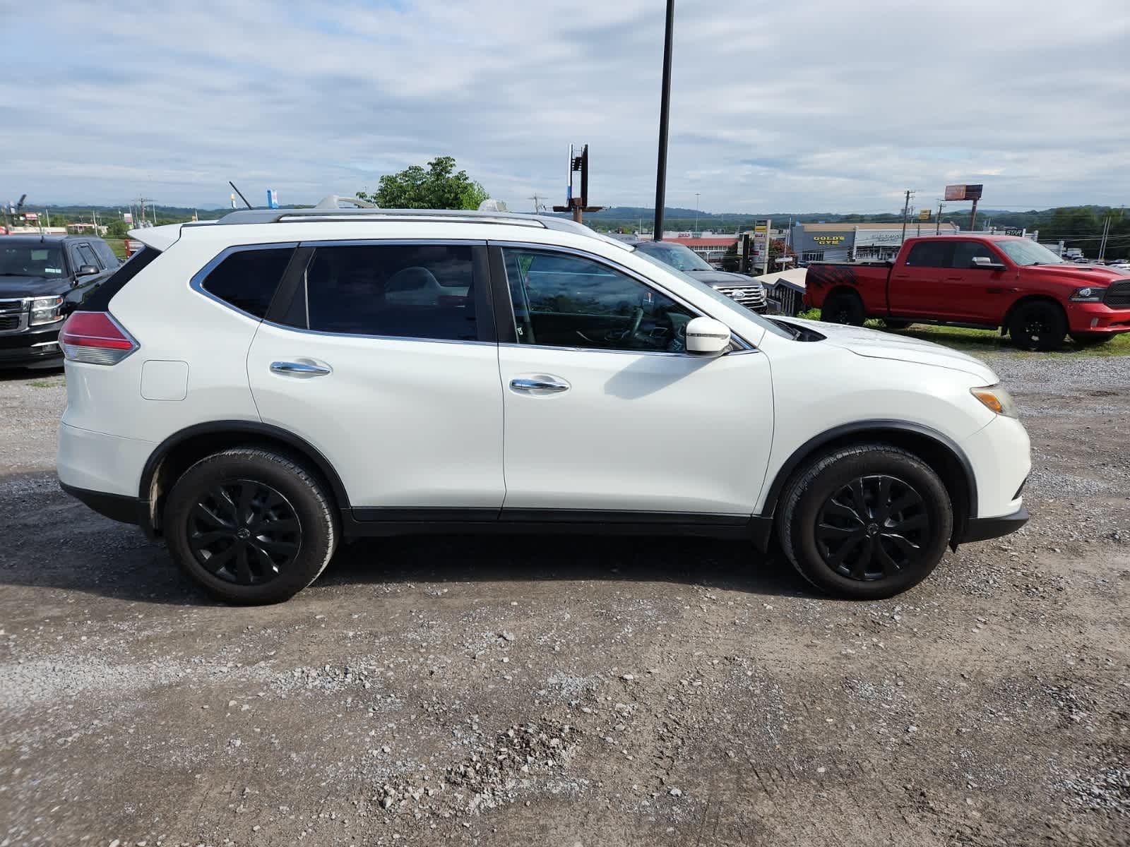 Thumbnail: 2016 Nissan Rogue - 6