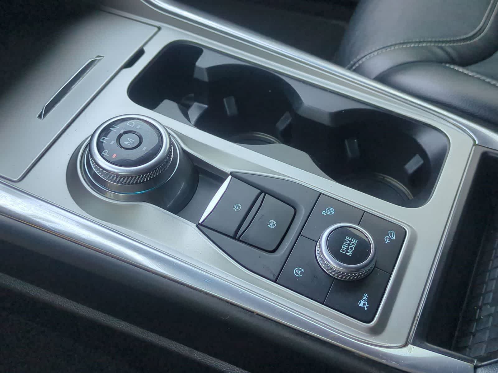 Thumbnail: 2020 Ford Explorer - 33