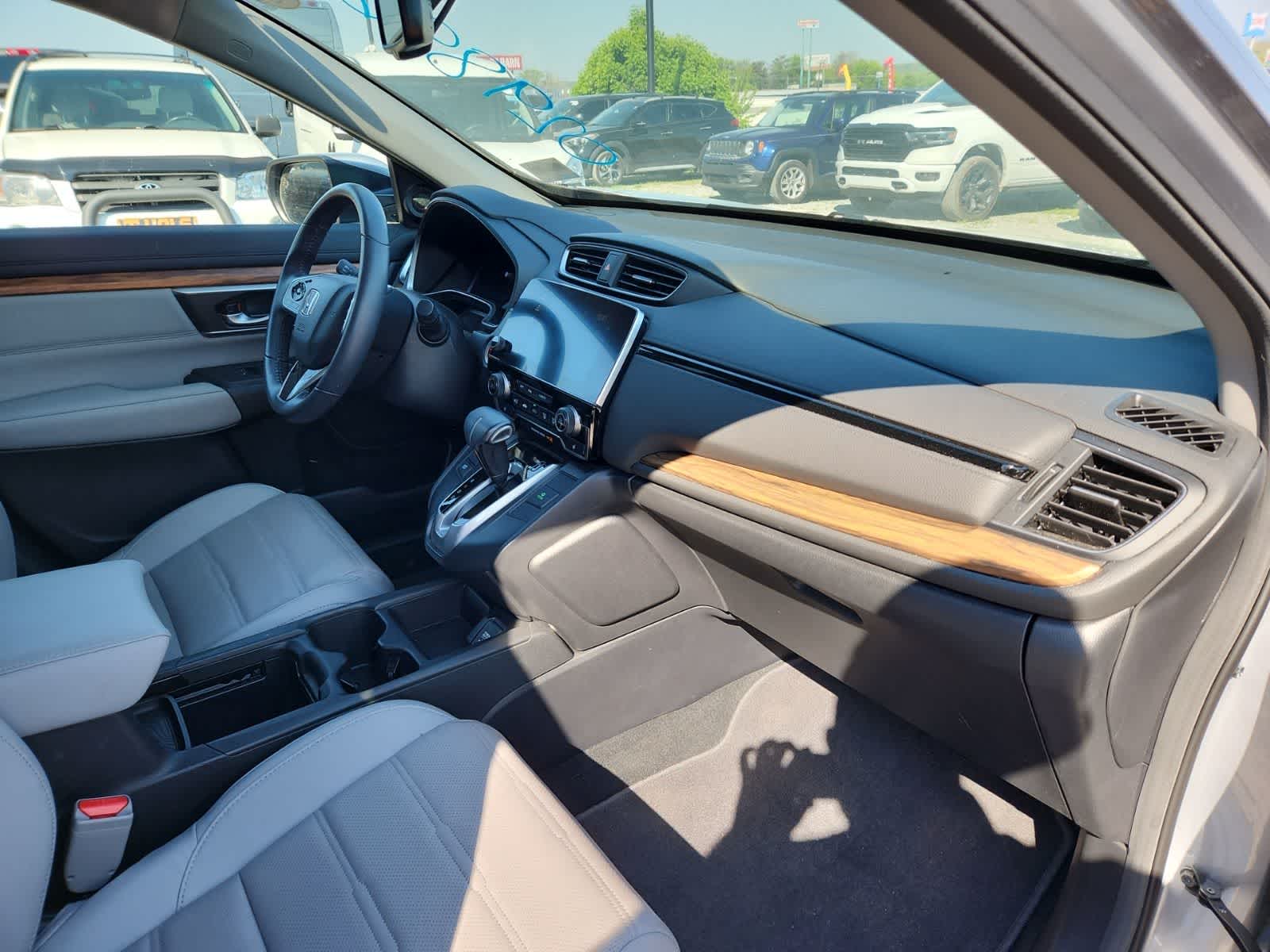 Thumbnail: 2019 Honda CR-V - 17