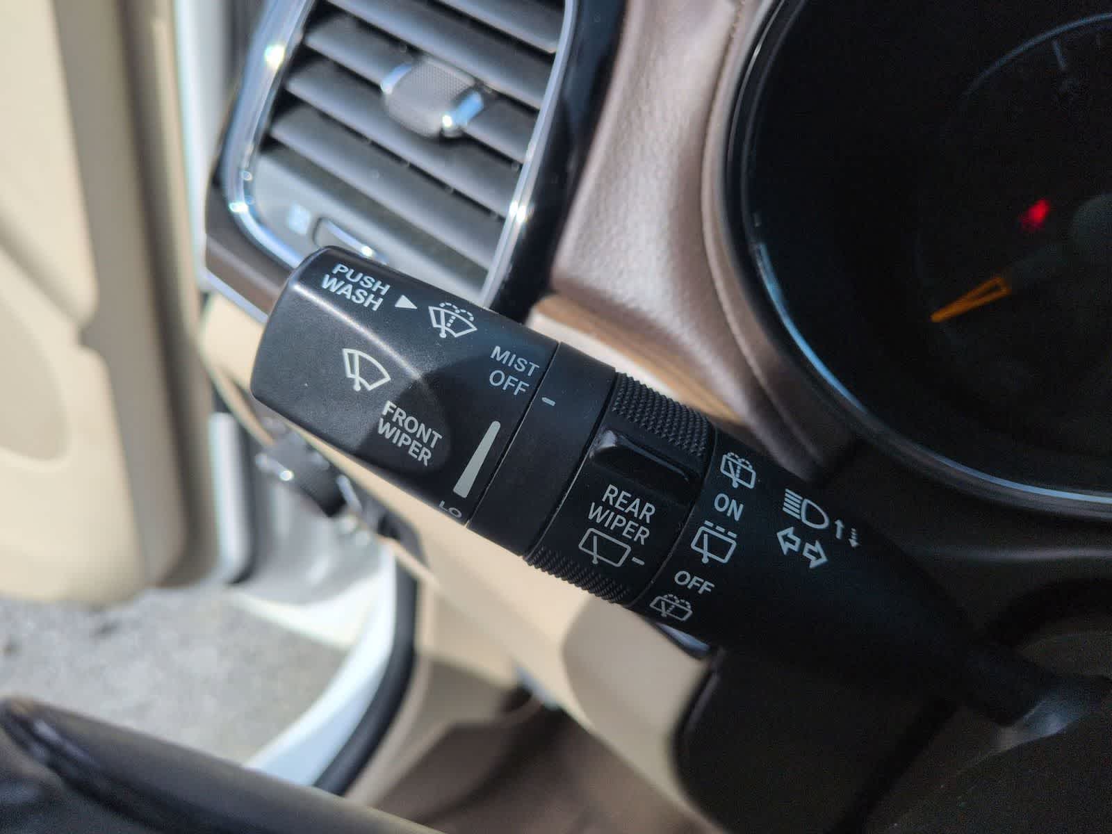 Thumbnail: 2019 Jeep Grand Cherokee - 25