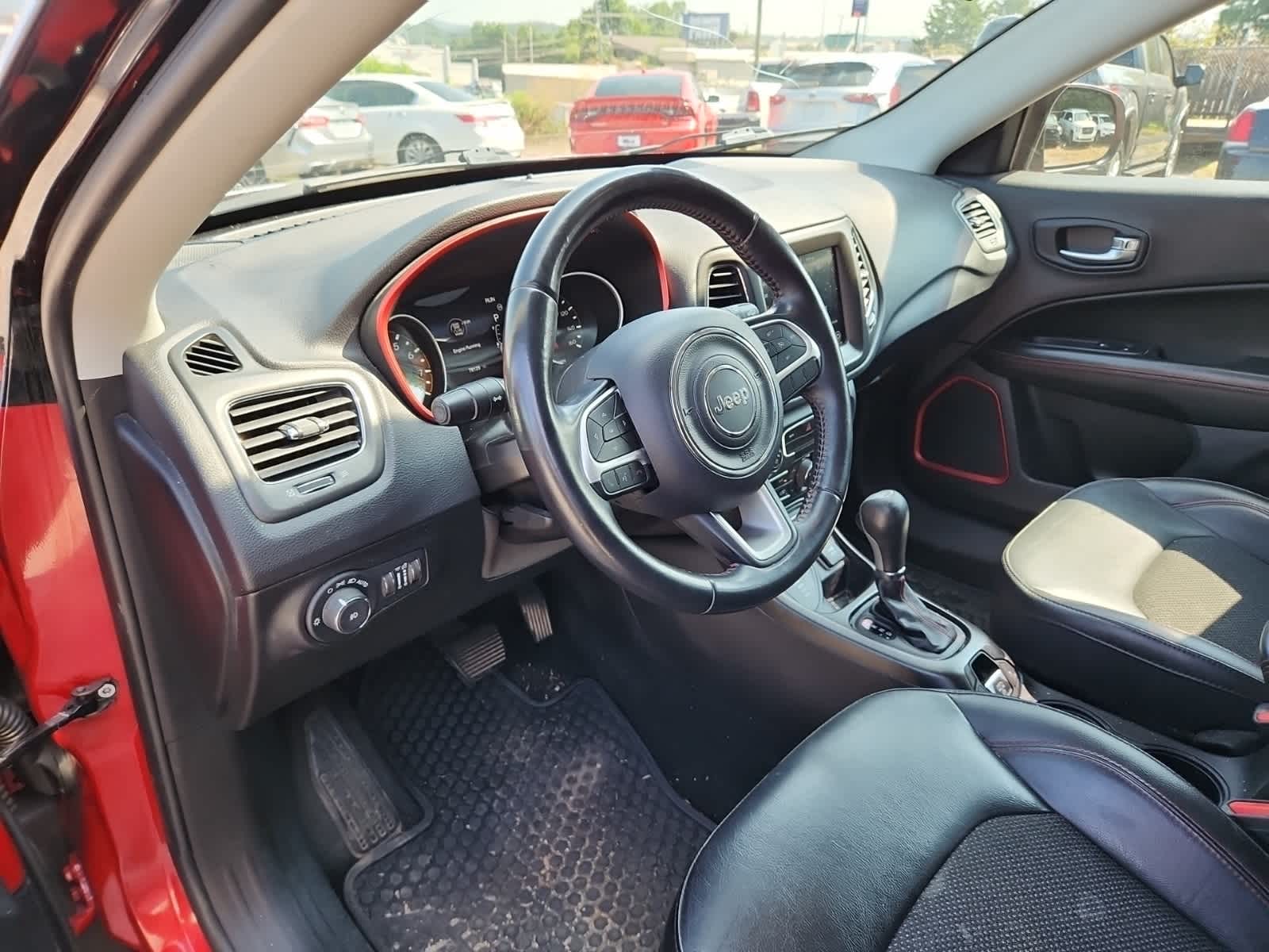 Thumbnail: 2020 Jeep Compass - 13