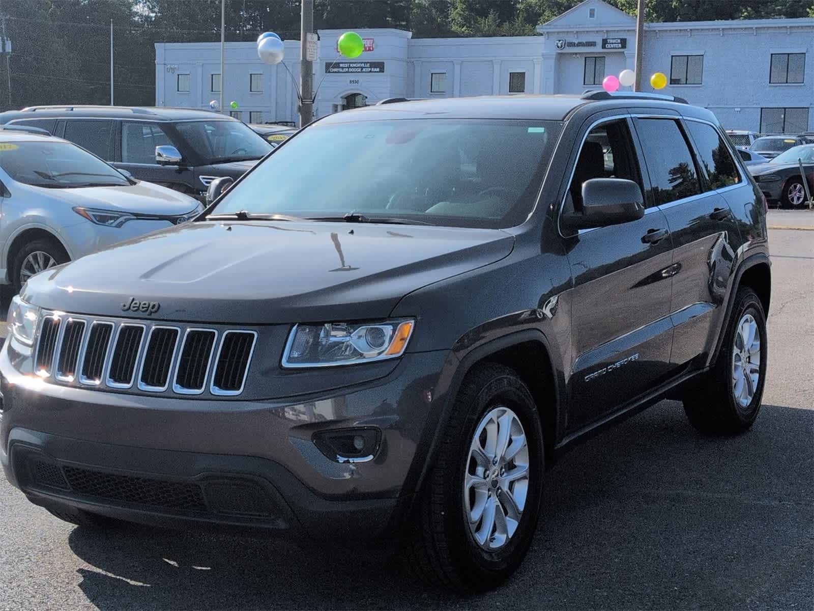 Thumbnail: 2015 Jeep Grand Cherokee - 4