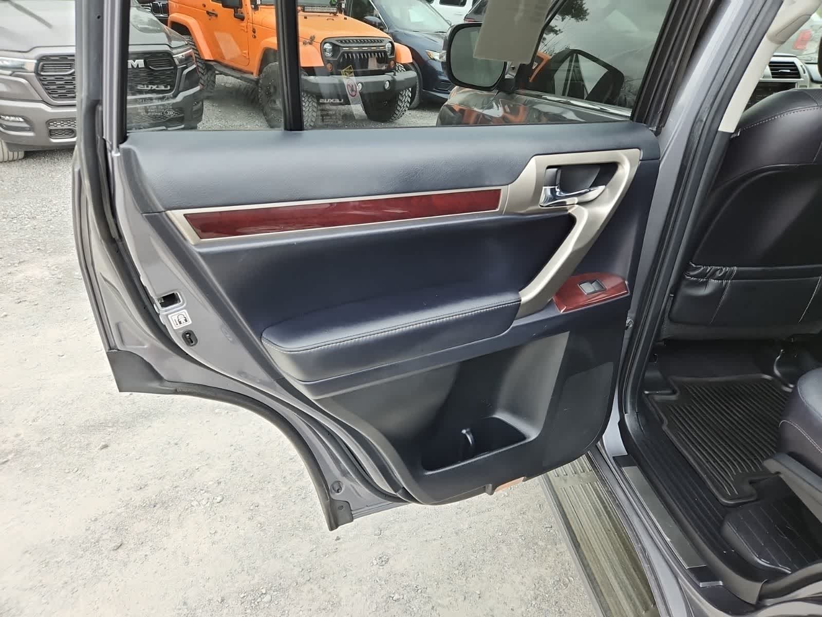 Thumbnail: 2018 Lexus GX - 28