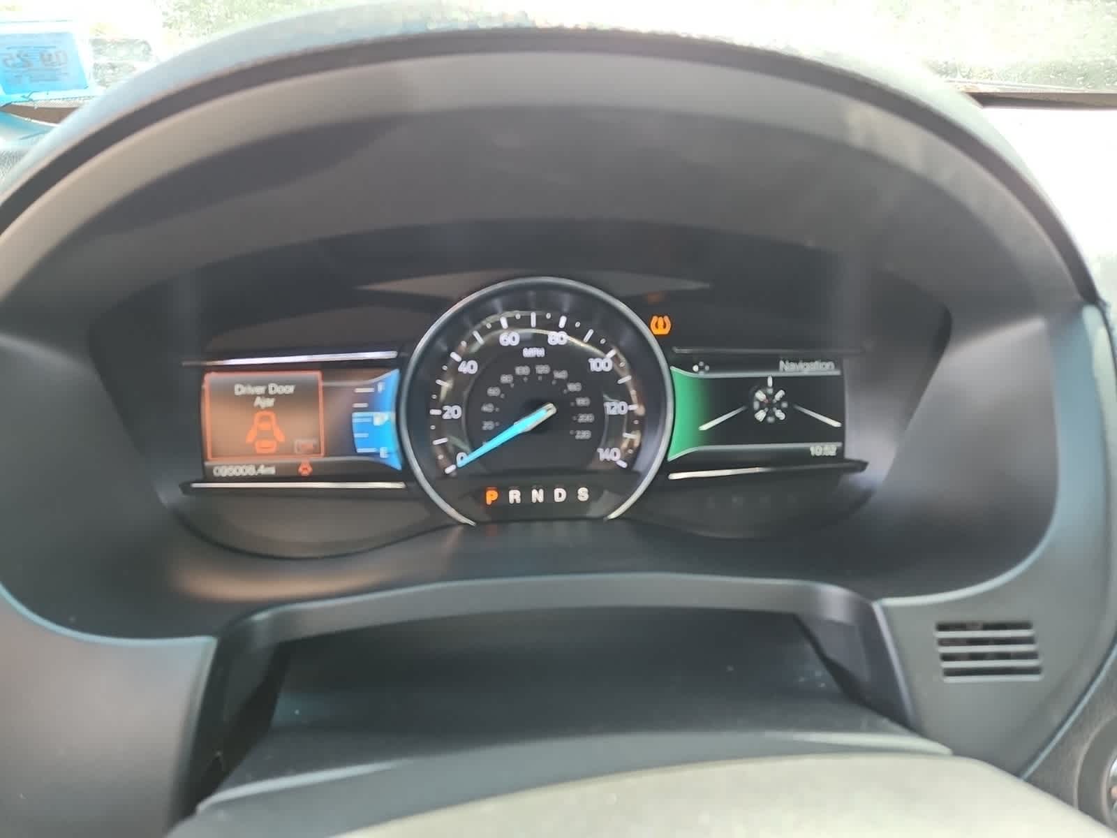 Thumbnail: 2016 Ford Explorer - 9