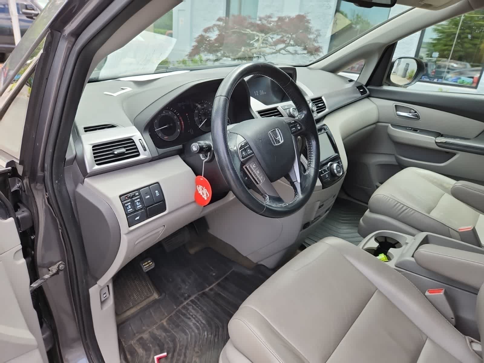 Thumbnail: 2014 Honda Odyssey - 13
