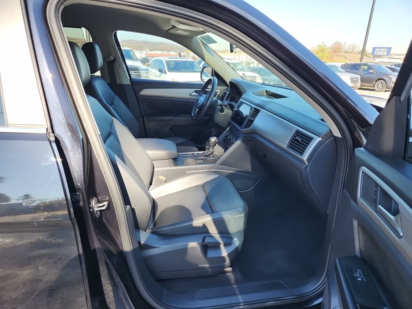 Thumbnail: 2019 Volkswagen Atlas - 21