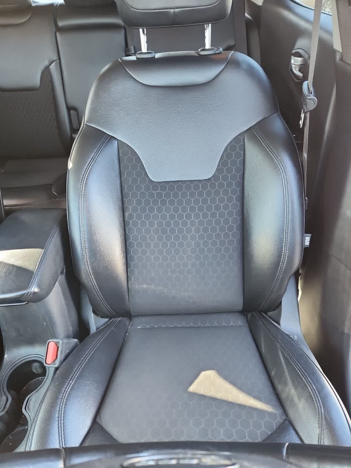 Thumbnail: 2021 Jeep Compass - 14